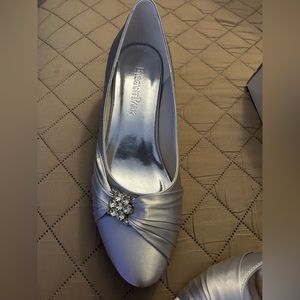 Elegant Park Women’s Bridal Shoe in Silver